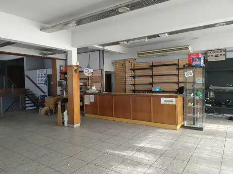 Local en Venta en Garin-Centro, USD 770.000