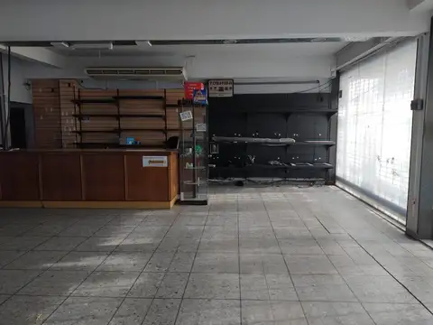 Local en Venta 40 años