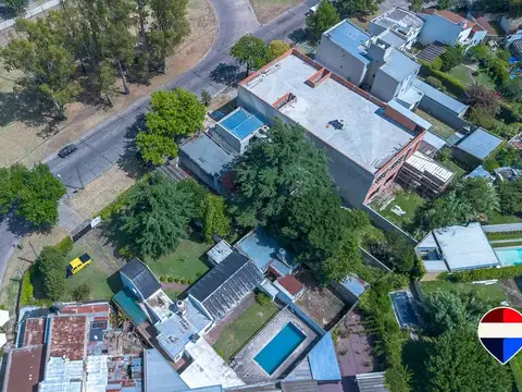 Boulevard 82 entre 29 y 33 400