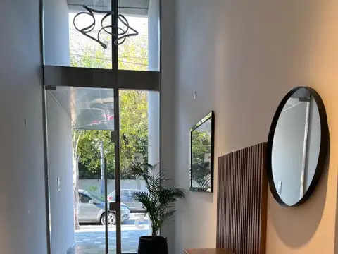 MONOAMBIENTES DIVISIBLES, AL FRENTE, 35 M2 APROX , BALCON , APTO PROFESIONAL