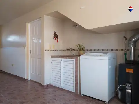 Depto Tipo Casa en Venta en Ezpeleta Este, USD 89.000