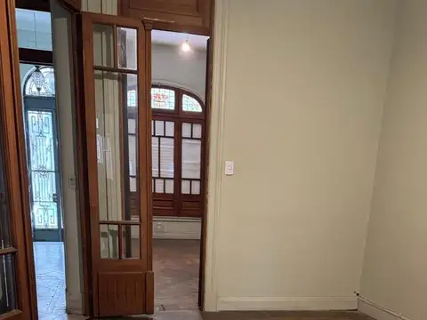 Edificio Comercial en alquiler - 3 Despachos 2 Baños - Balvanera