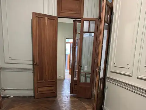 Edificio Comercial en alquiler - 3 Despachos 2 Baños - Balvanera