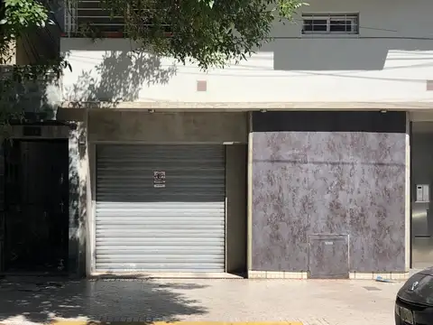 Cochera en Venta, Abasto, Rosario, super comoda !