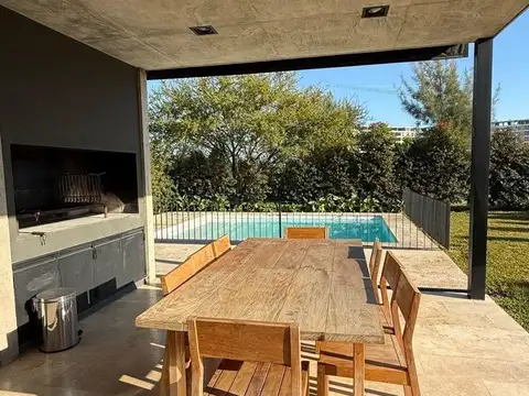 Casa en Alquiler Temporal 5 ambientes en Carpinchos Nordelta