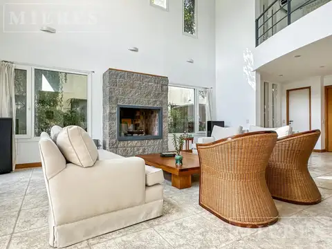 Casa en Alquiler en Santa Maria Del Tigre, USD 3.900