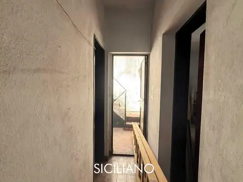 Casa en Alquiler con 1 cochera