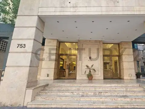 DEPARTAMENTO EN PLENO CENTRO DE MENDOZA