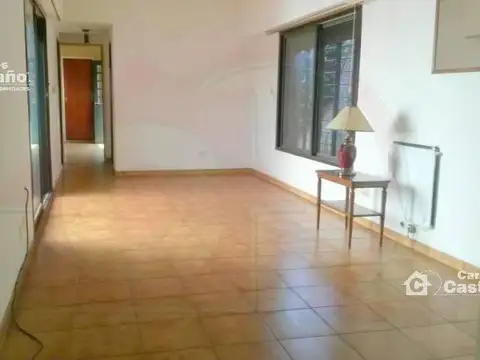 Casa 2 familias 4 Amb. Con Depto. 2 Amb. al Frente
