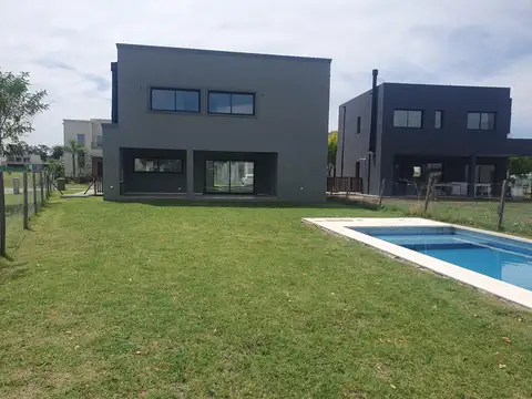 Casa en venta- Barrio San Pablo, Pilar