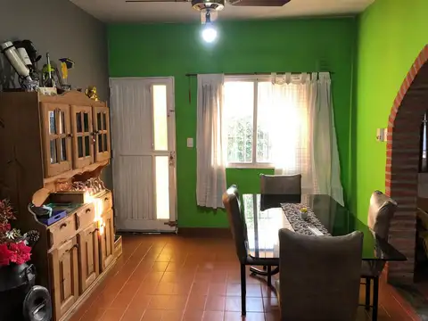 Casa en Venta en Barrio Parque Leloir, USD 130.000