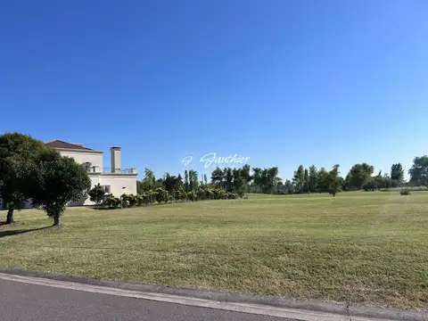 Terreno / Lote en venta de 1171m2 ubicado en Campana