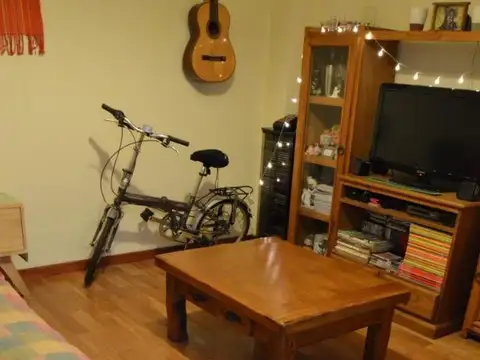 Depto Tipo Casa 2 ambientes con 1 baño