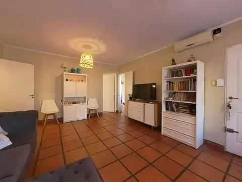 Depto Tipo Casa en Venta en Castelar, USD 116.000