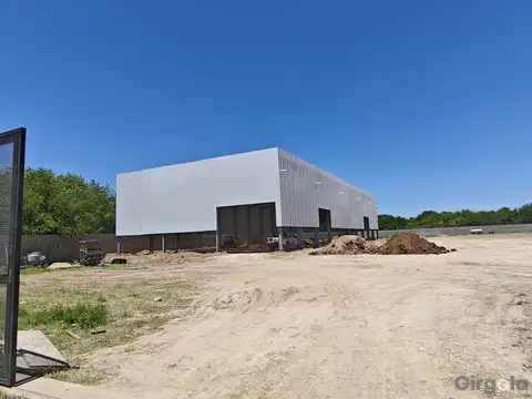 Galpón en alquiler de 11000m2 ubicado en Cuartel V