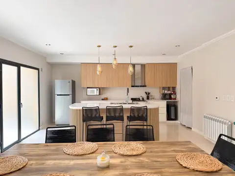 Casa en Venta con 1 cochera