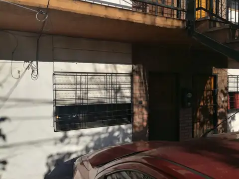 Capitan Rosales al 4500