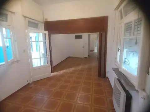 Depto Tipo Casa 2 ambientes con 1 baño