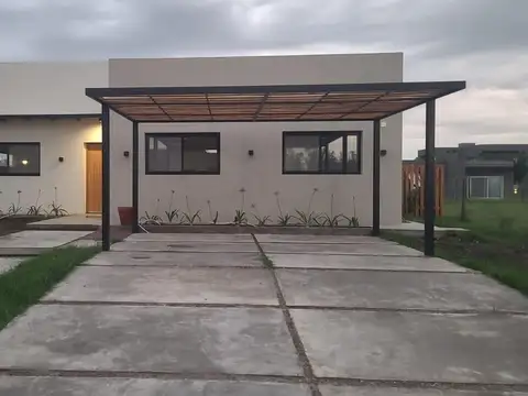 Casa en Venta en Santo Tomas, USD 200.000