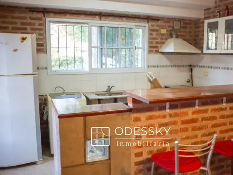 Casa en Venta con 1 cochera