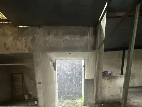 Galpon en Alquiler 8  mts Frente