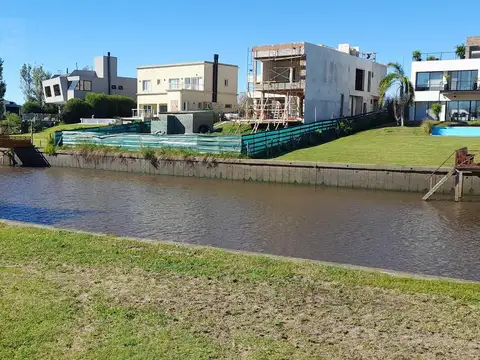 Terreno en Venta en El Cazal, USD 95.000