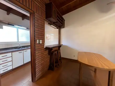 Departamento en Alquiler en Monte Castro, $ 700.000