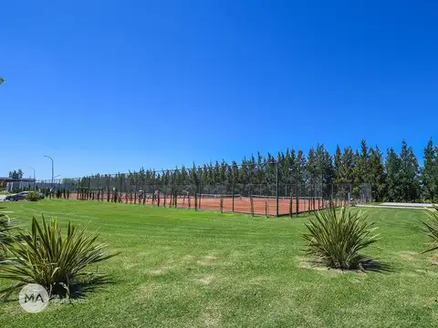 Terreno en Venta 20  mts Frente