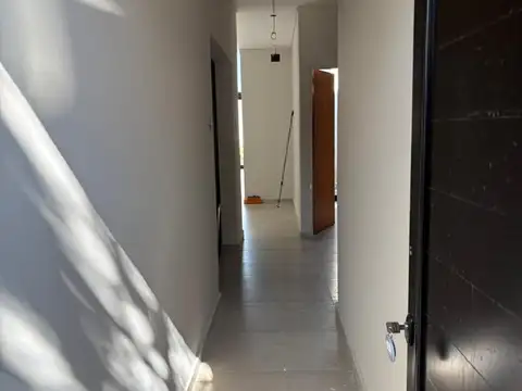 VENTA CASA 3 DORMITORIOS - ZONA CENTRO