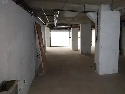 Venta o Alquiler de Local (incluye Expensas )  en Microcentro