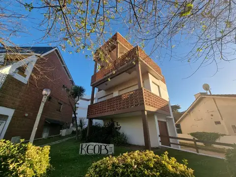 Paseo 139 entre Avenidas 1 y 2 100