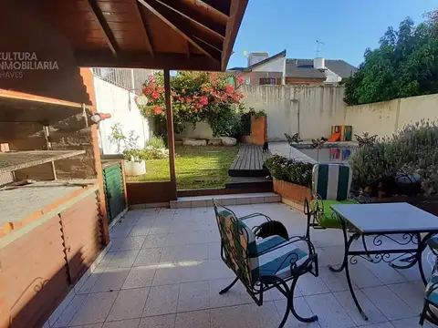 Casa en Venta en Villa Sarmiento, USD 230.000