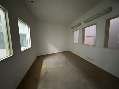 Casa en Venta en Chacarita, USD 350.000