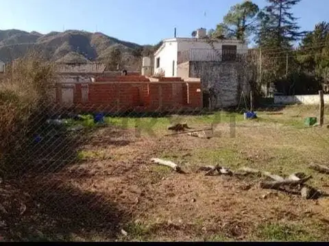 Juan  Bautista  Bustos , Piso 0