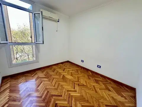 VENTA DPTO 4 AMB LA BOCA CATALINAS SUR