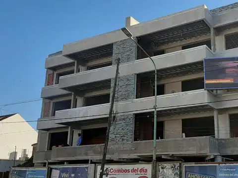 SEMIPISO VENTA HAEDO 4 AMBIENTES 2 COCHERAS Y BAULERA CON AMENITIES