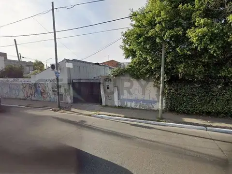 Terreno en Venta en Villa Luzuriaga, USD 82.000