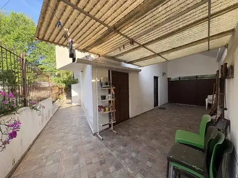 Depto Tipo Casa en Venta con 2 cocheras