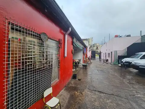 Avenida Mariano Acosta 3600