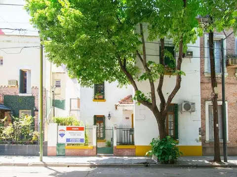 VENTA CASA 5 AMB. FLORES PATIO Y TERRAZA /RETASADA