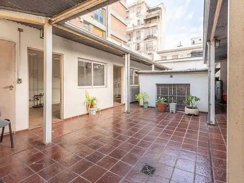 Edificio en Block publico o institucional Petit Hotel Muy buen estado de categoría en Microcentro