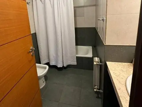 Departamento en Alquiler con 1 cocheras