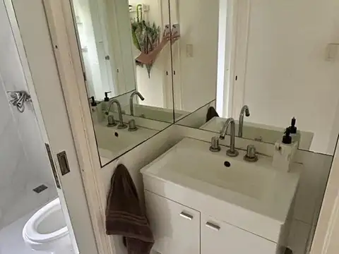 Casa en Alquiler Temporal con 2 cocheras