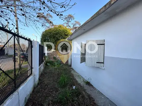 Casa 4 ambientes con 1 baño