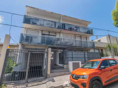 VENTA APARTAMENTO 3 DORMITORIOS GARAGE PARRILLERO