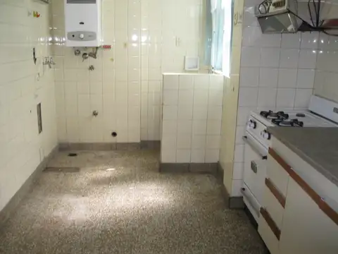 Departamento en Alquiler en Flores, $ 700.000