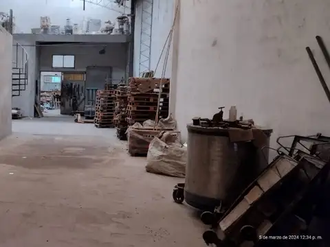 Deposito 570m², Leonardo Euler, Triangulo, Malvinas Argentinas.