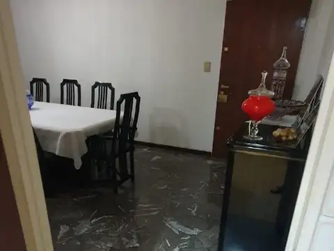 Departamento 4 ambientes con 2 baños