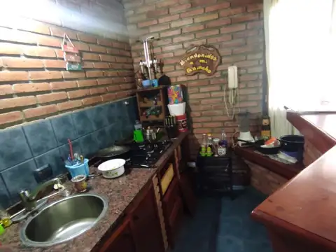 Hermosa casa de 3 dormitorios + 2 consultorios al frente
