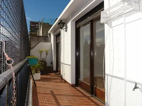 Departamento 4 ambientes con 2 baños